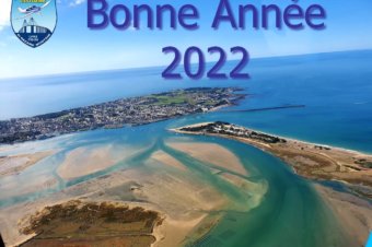 L’Aéroclub de l’Estuaire (ACE) vous souhaite une bonne année 2022 !